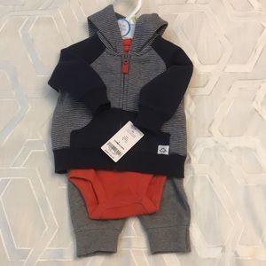 Brand New Carter’s Baby Set! (With tags)